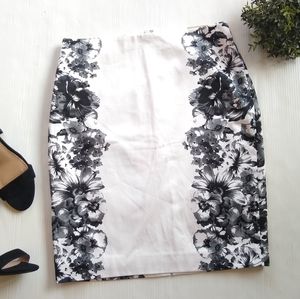 EXPRESS floral border white white pencil skirt